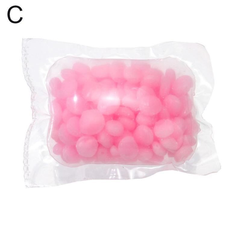 Sold individually. Popular on Douyin (TikTok). Scented laundry beads that soften fabrics, prevent static electricity, protect colors, and provide long-lasting fragrance. Laundry pods/granules.